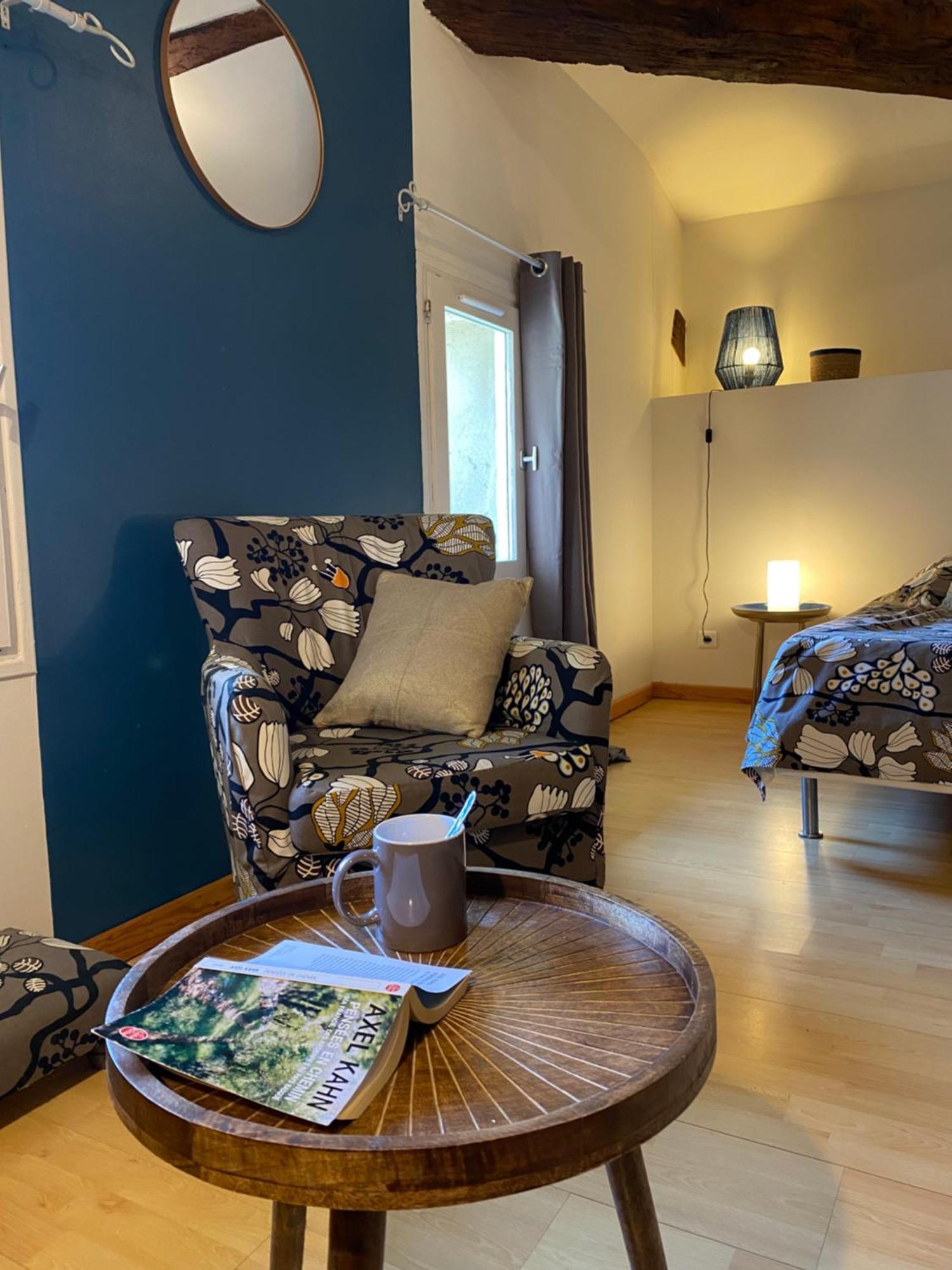 Le Repaire De La Reveuse Bed and Breakfast Saint-Frajou Εξωτερικό φωτογραφία